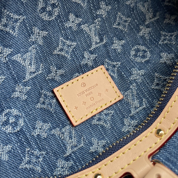 ルイヴィトンバッグ着用イメージ